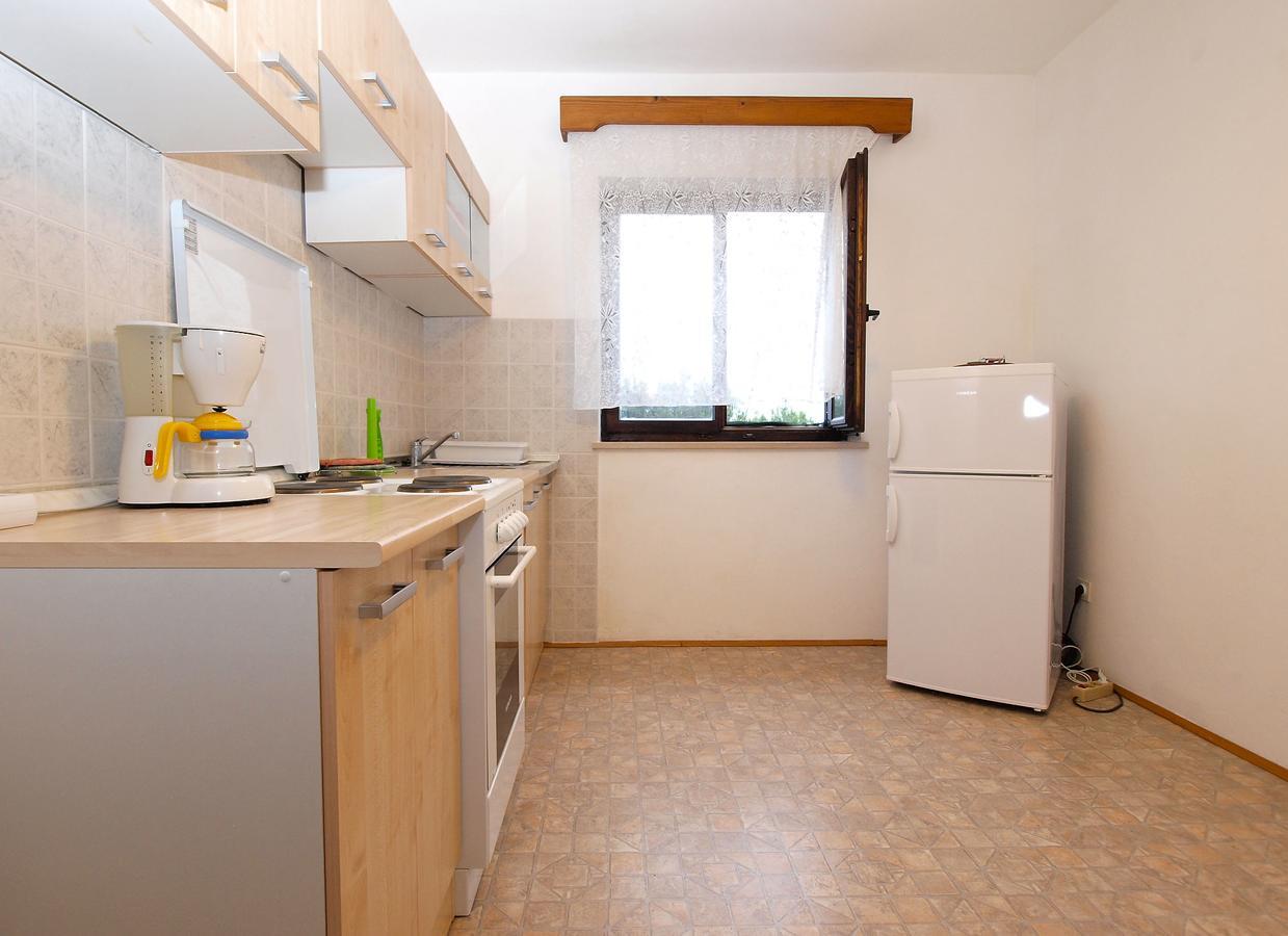 Apartments Dvorine 1210 Banjole Eksteriør billede